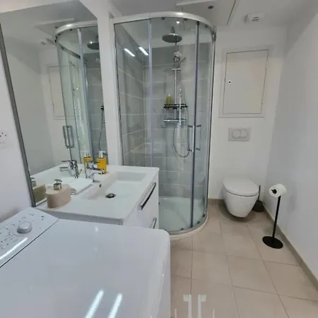 L'oree Des Brumes Historic Center 2 People Apartment *